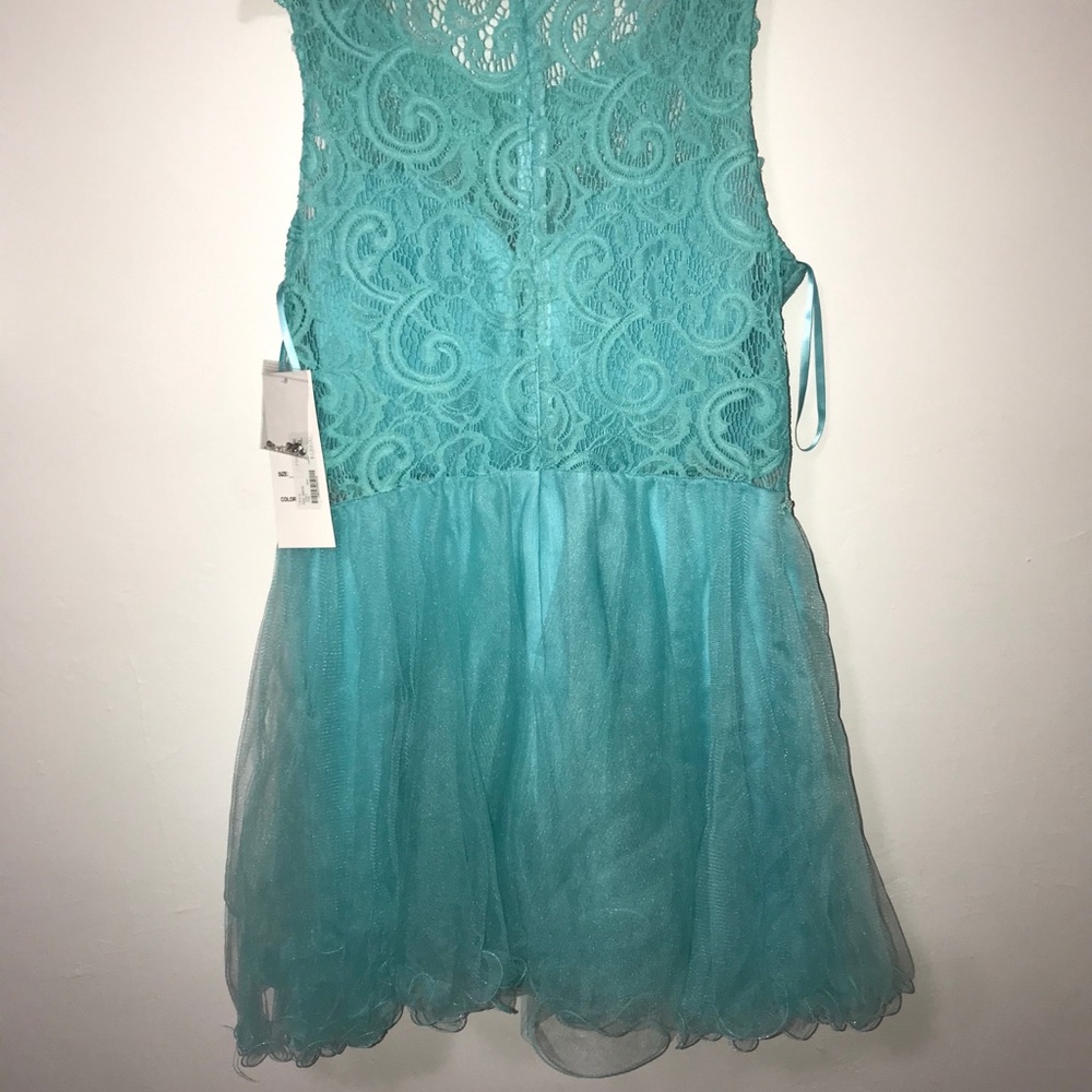 Prom dress - Picture 2 of 3